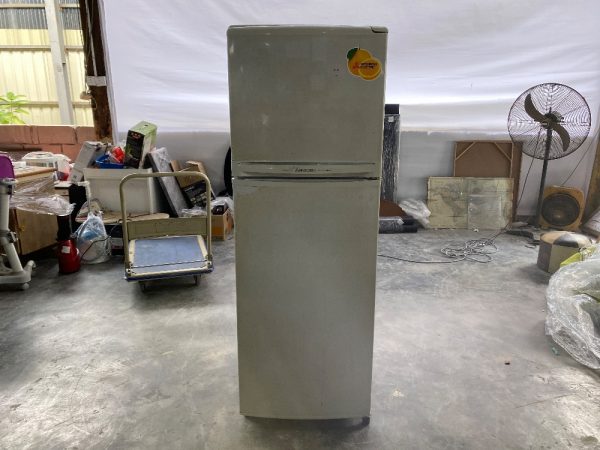 MITSUBISHI 2-Door Refrigerator MR-26J-GY-ML / Peti sejuk 2 Pintu ...