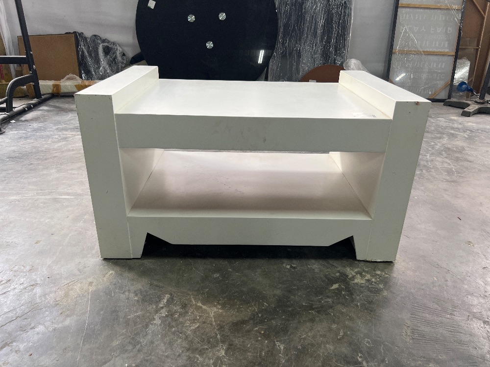 Wooden Coffee Table White Colour / Meja Kopi Kayu Warna Putih Unearth