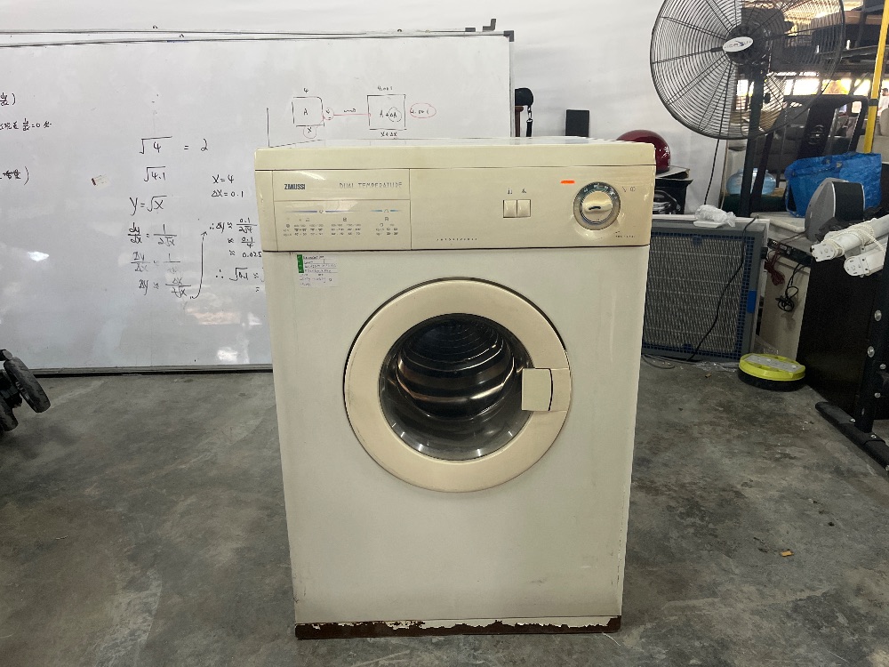ZANUSSI Front Load Washing Machine TDS372T / ZANUSSI Mesin Basuh Beban Depan TDS372T Unearth