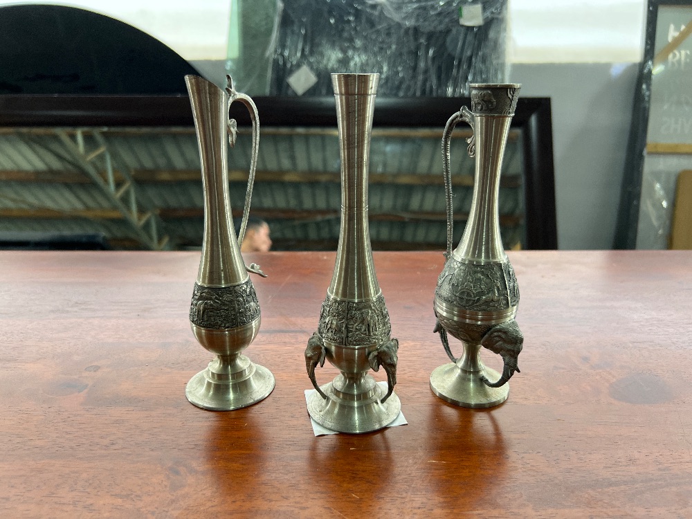 ROYAL SELANGOR Pewter Mini Vases / ROYAL SELANGOR Mini Pasu Pewter