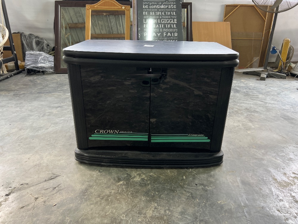 Wooden Small TV with 2 Glass Swing Door / TV Kecil Kayu