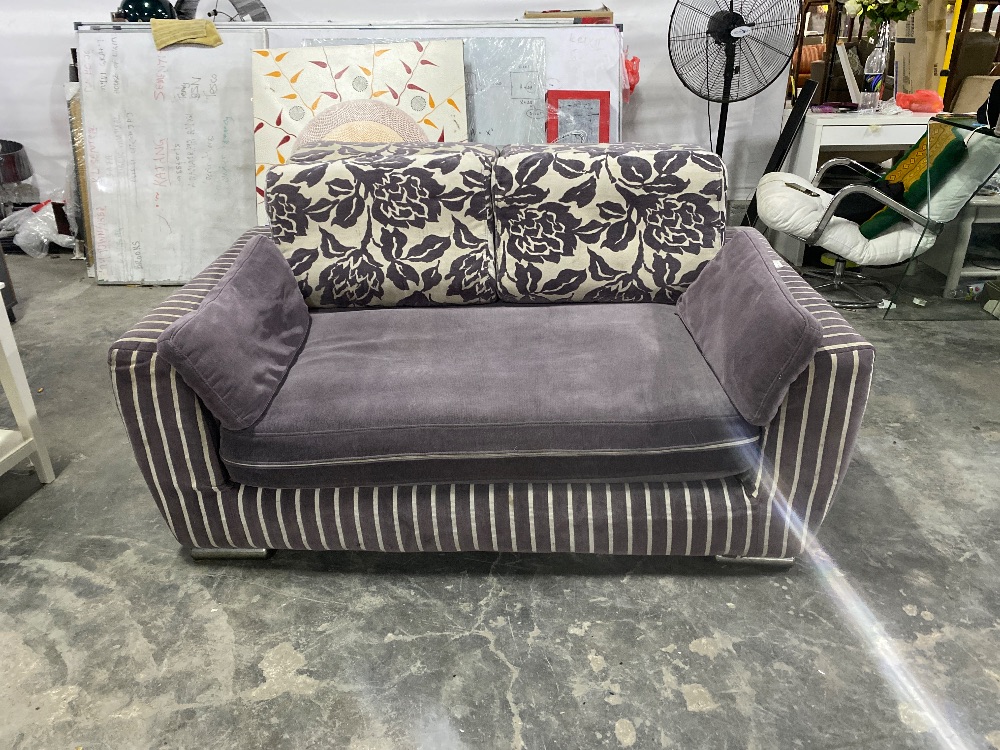2 Seater Fabric Sofa Floral Pattern Grey Colour / Sofa Fabrik 2 Tempat