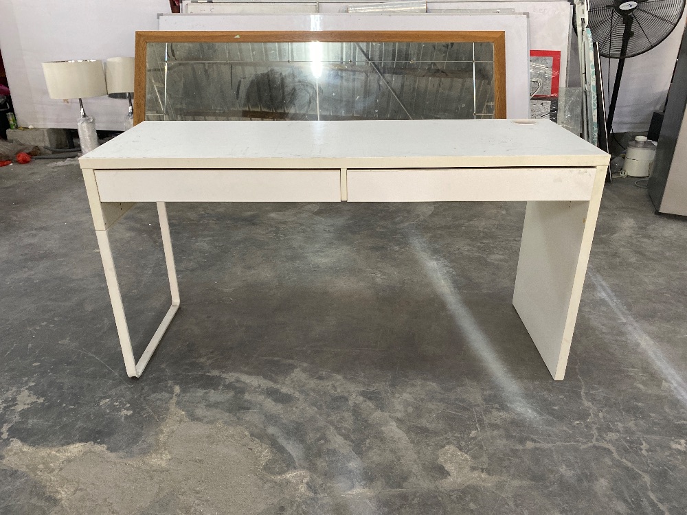 Desk with 2 Drawers White Stained Colour / Meja dengan 2 Laci Warna