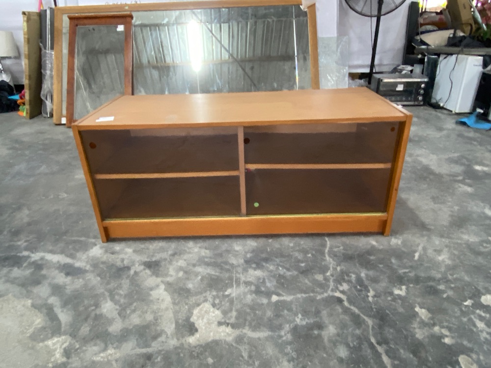 Wooden TV Cabinet With Glass Door / Kabinet TV Kayu Dengan Pintu Kaca ...