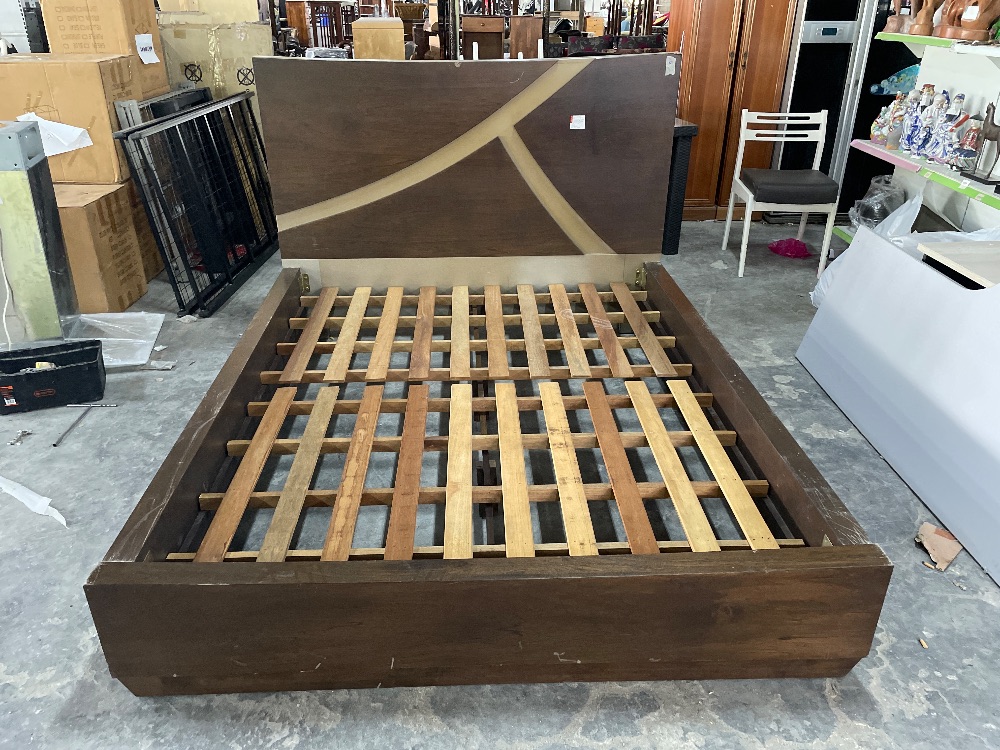 King Size Wooden Bed Frame / Rangka Katil Kayu Saiz King - Unearth Store