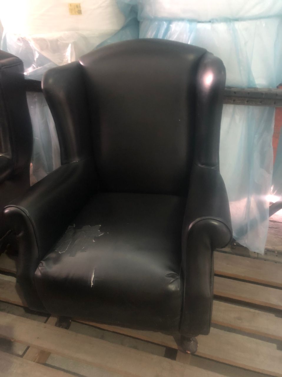 Black Leather Arm chair - Unearth Store