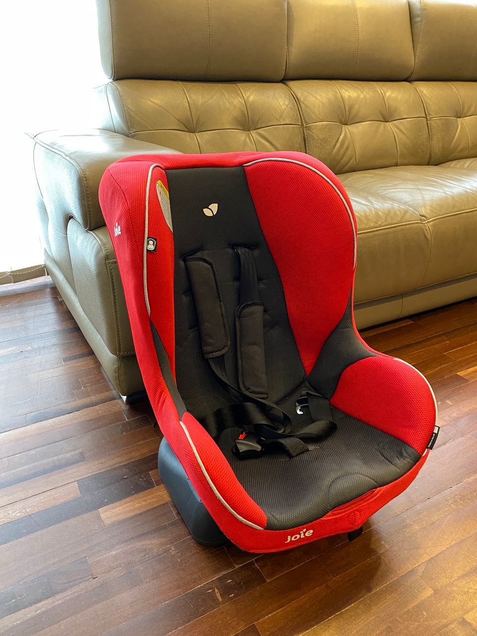 baby car seat red