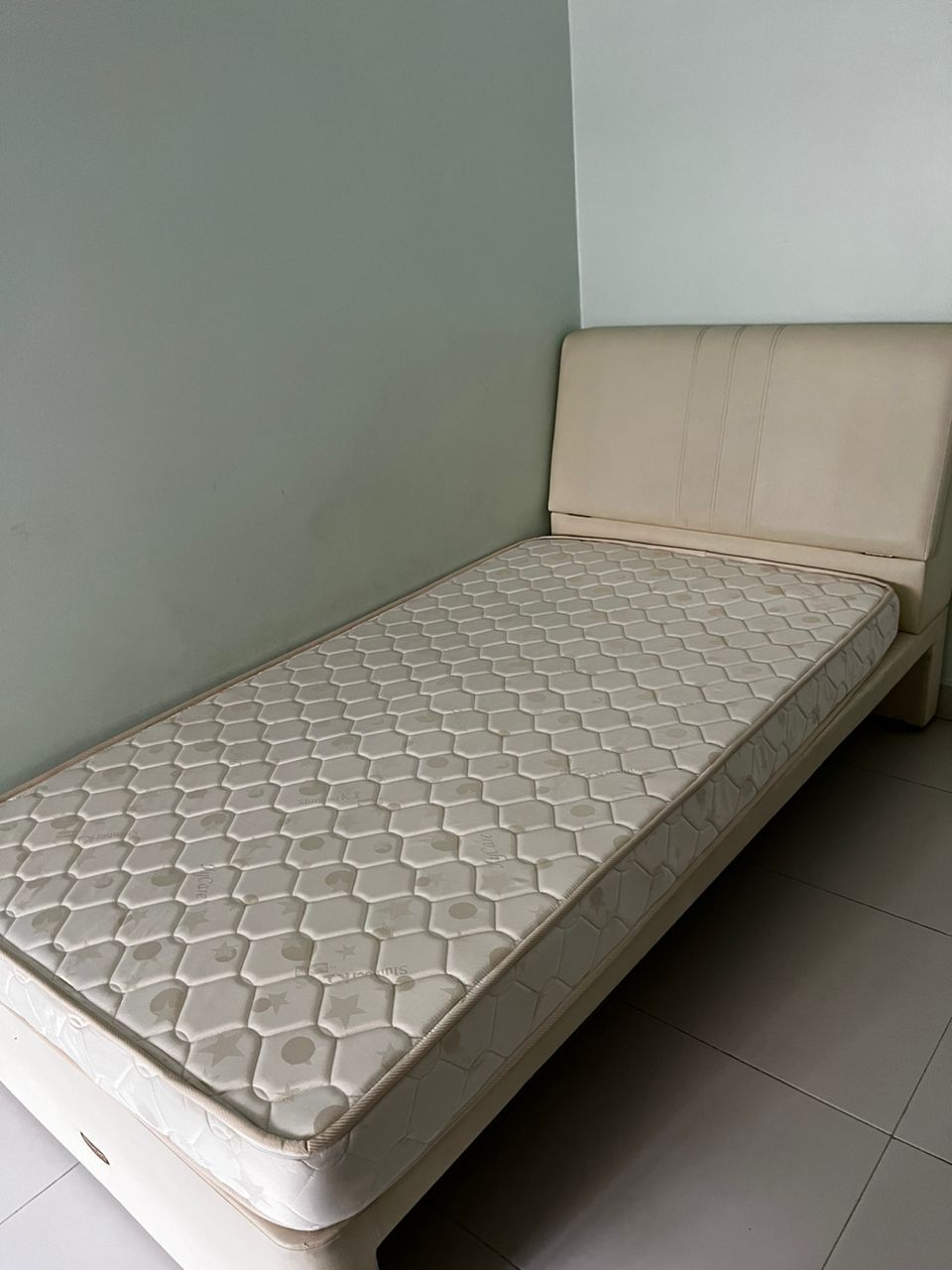 Single Sized Mattress - Unearth Store