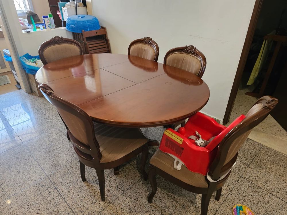 Oval Wood 6-Seater Dining Table - Unearth Store