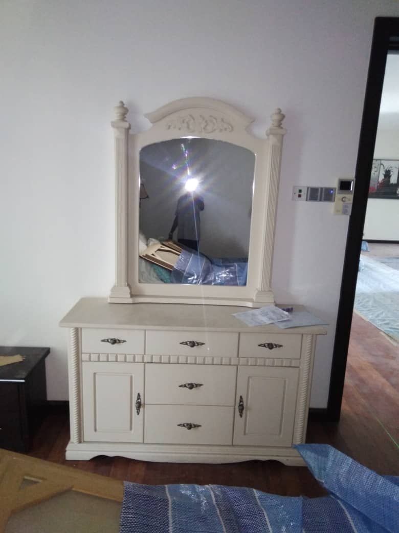 White Wooden Dressing Table Design 2 Unearth Store