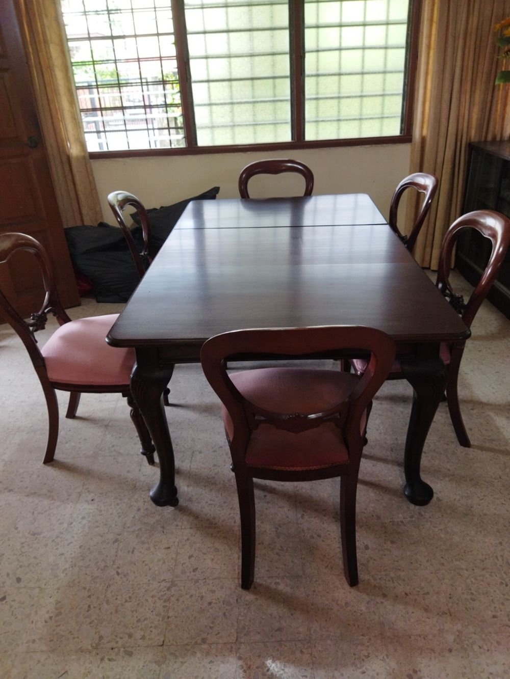 Wooden 6-seater Dining Table - Unearth Store