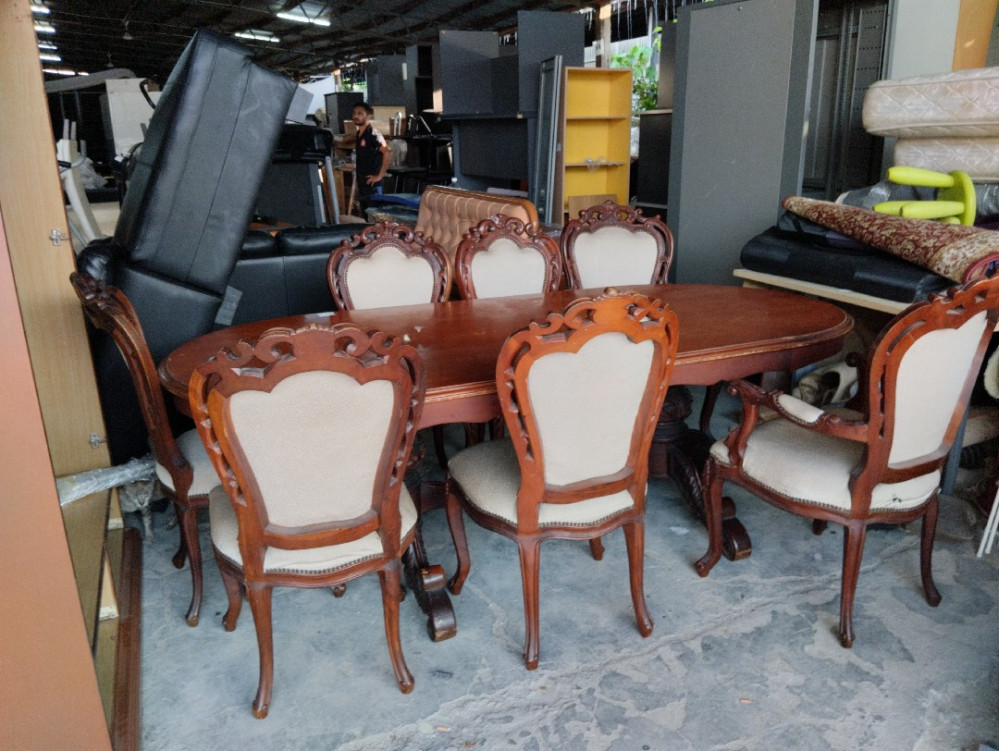 Jati dining table - Unearth Store