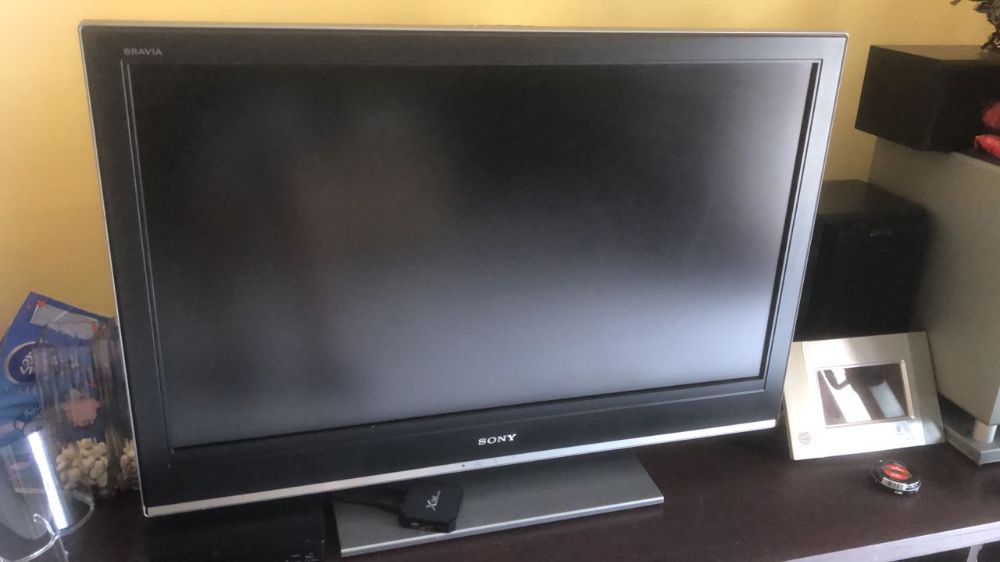 Sony Bravia KLV-40V300A 40-inch LCD - Unearth Store Sony Bravia KLV-40V300A 40-inch LCD - Unearth Store